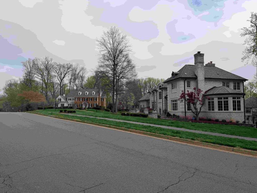 Luxury estates in McLean, Virginia